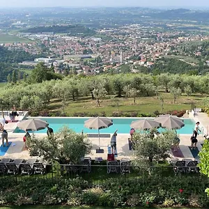 Il Biotto - Adults Only Vakantieboerderij SantʼAmbrogio di Valpolicella