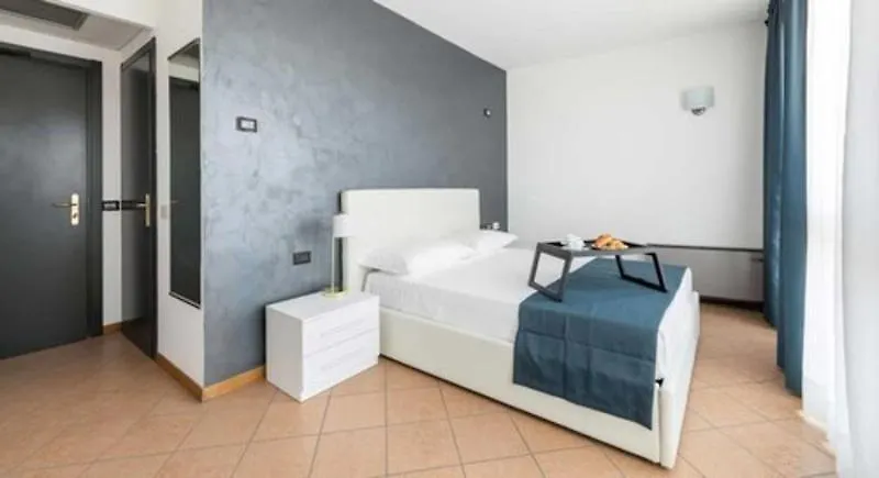 Lake Como Golf Hotel Figino Serenza 4*,  İtalya